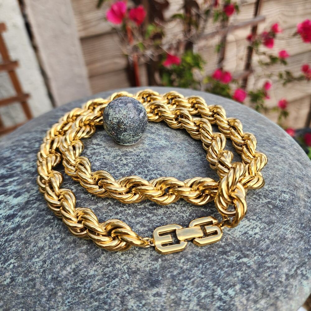Vtg Givenchy Necklace Chunky Rope Dookie Chain 80s 90s Gold Plate Monogram Clasp - Picture 3 of 17